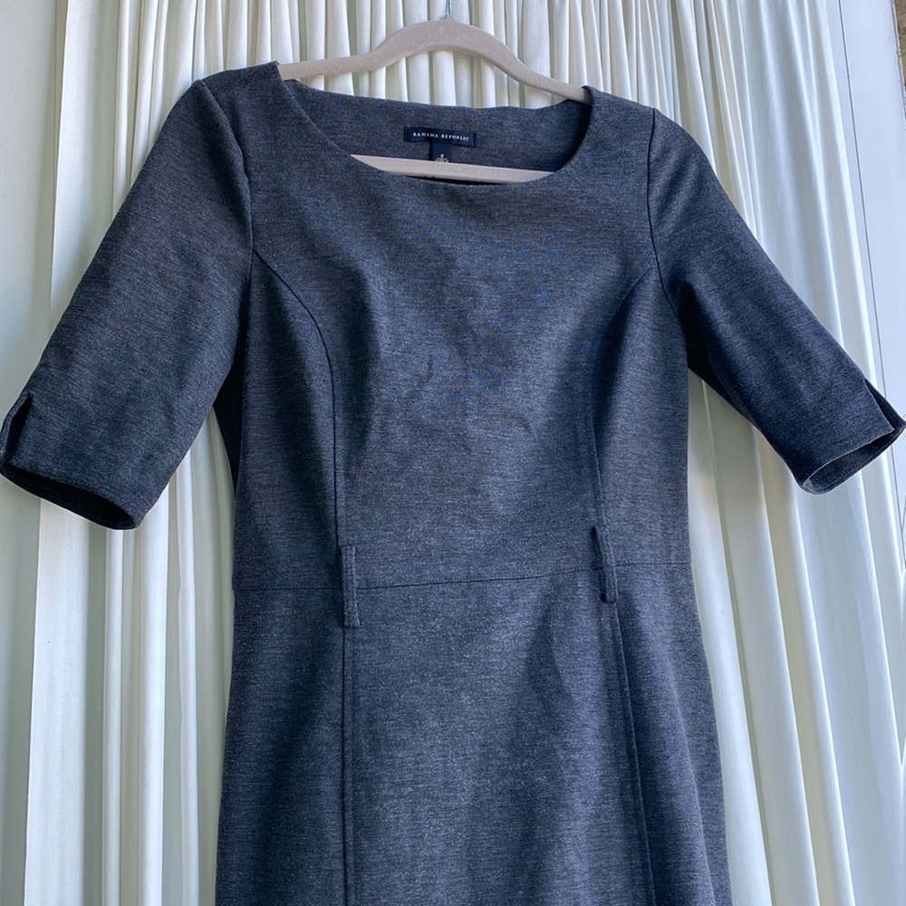 COPY - Banana Republic - size 8 - grey 3/4 sleeve dress